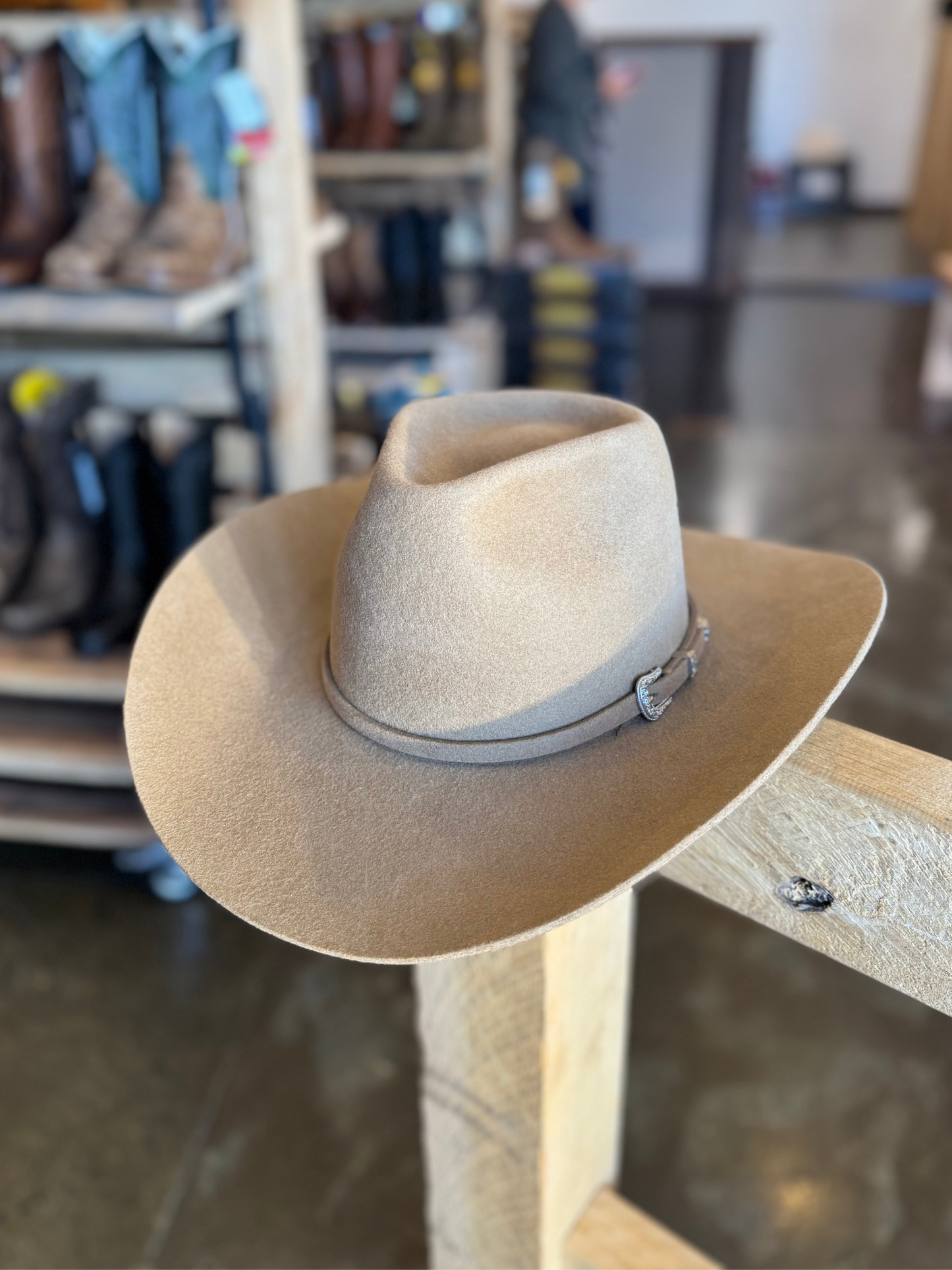 Doff & Don: Tear Drop Cowboy Hat - Camel