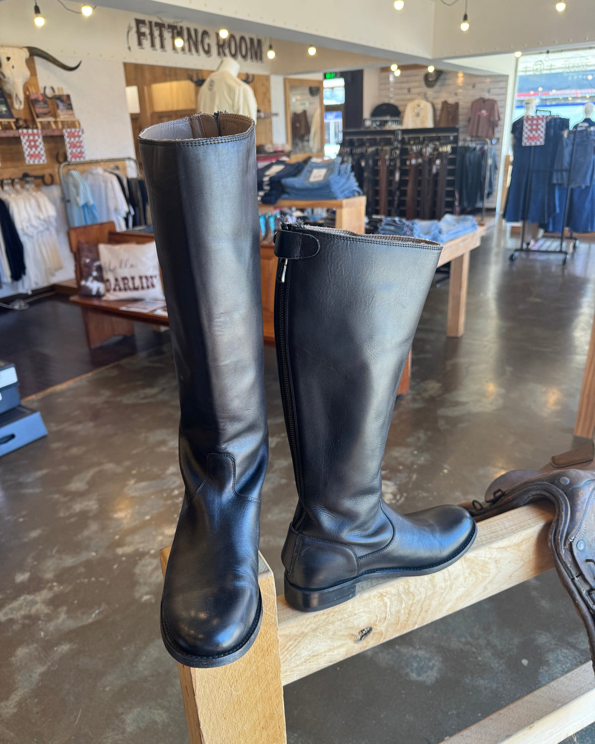 PRE LOVED - Womans Ringers Western Tall Boots