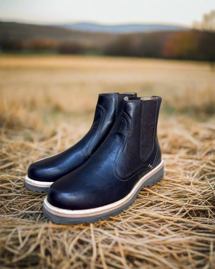 Lucchese: Chelsea Boot