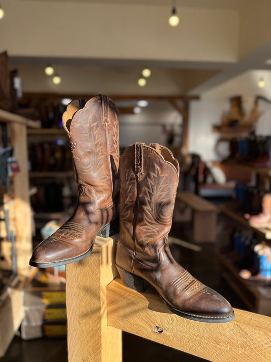 PRE LOVED - Woman's Ariat Cowboy Boots