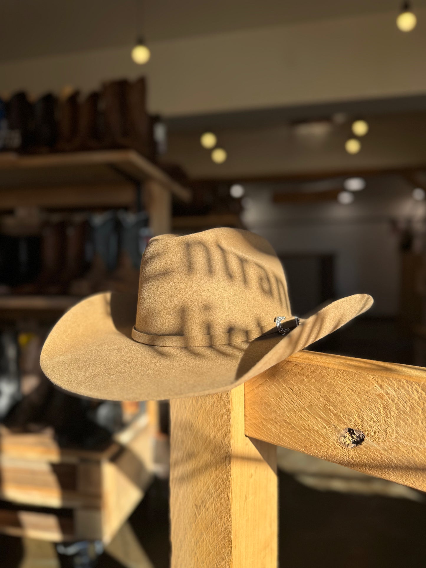 Doff & Don: Wide Cattlemen Cowboy Hat - Camel