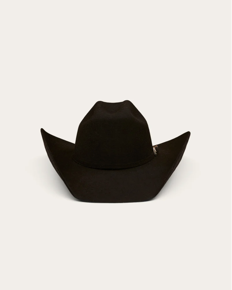 A classic black cowboy hat by Ringers Western, made of premium felt with a structured crown and a wide, upturned brim. A silver buckle accent on the hatband adds a refined touch.