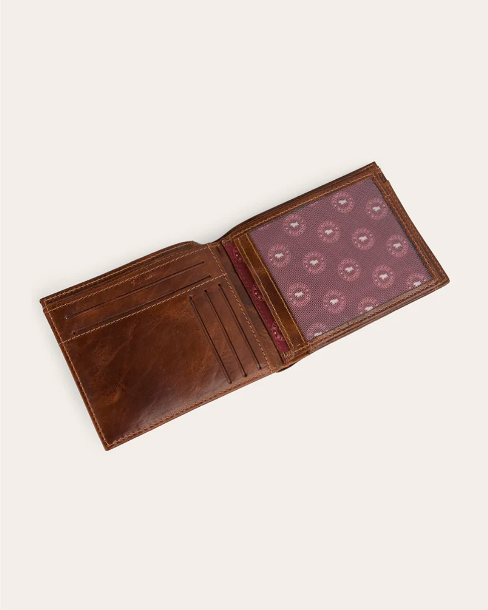 Ringers Western: "Toro Grande" Genuine Leather Wallet in the colour Cognac featuring a small Ringers Western Logo on the Back - Texas Western New Zealand