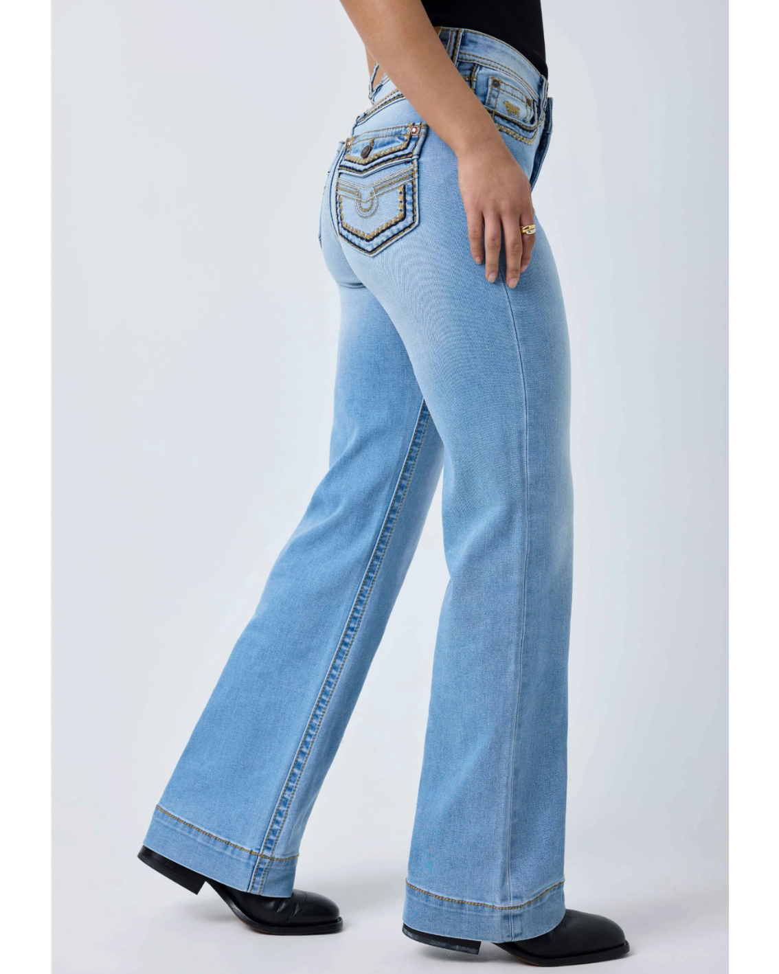 Ringers Western: Indi Rodeo Saddle Stitch Women's High Rise Wide Bootleg Jean in Light Blue - Texas Western New Zealand