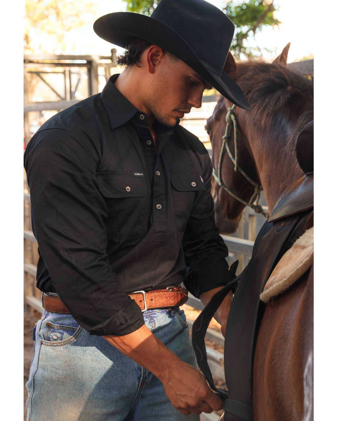 Ringers Western: "King River" Mens 100% Cotton Half Button Work Shirt in Black - Texas Western New Zealand 